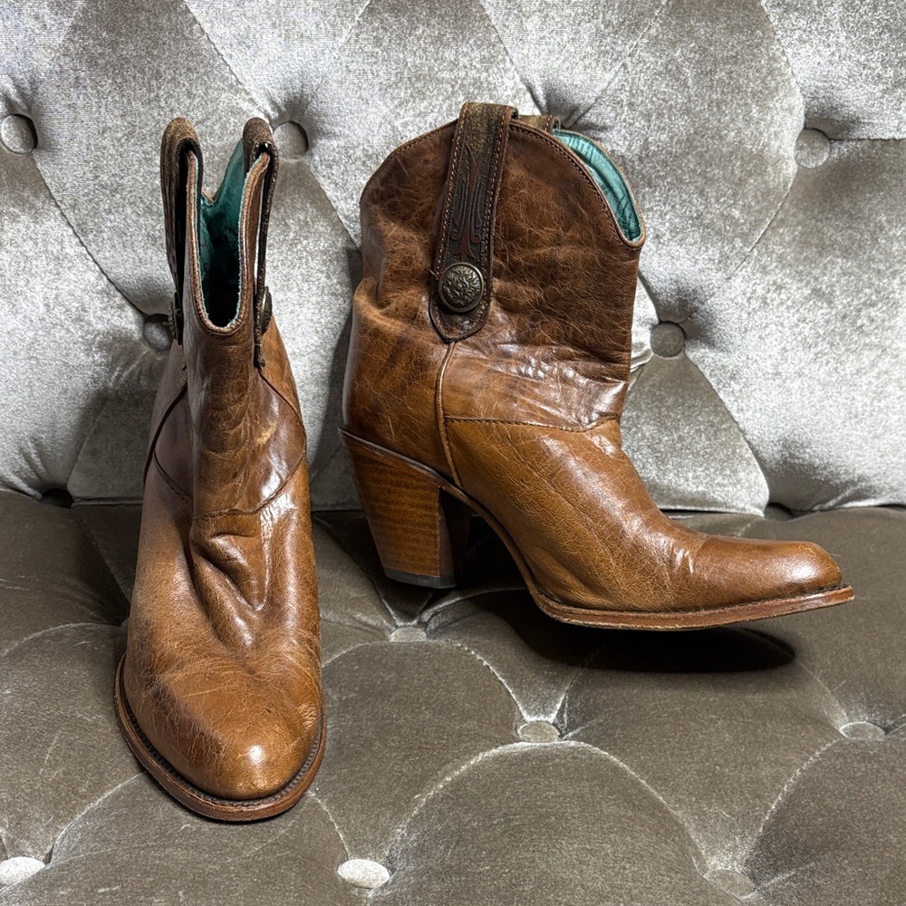Corral Vintage Brown Leather Heeled Boots